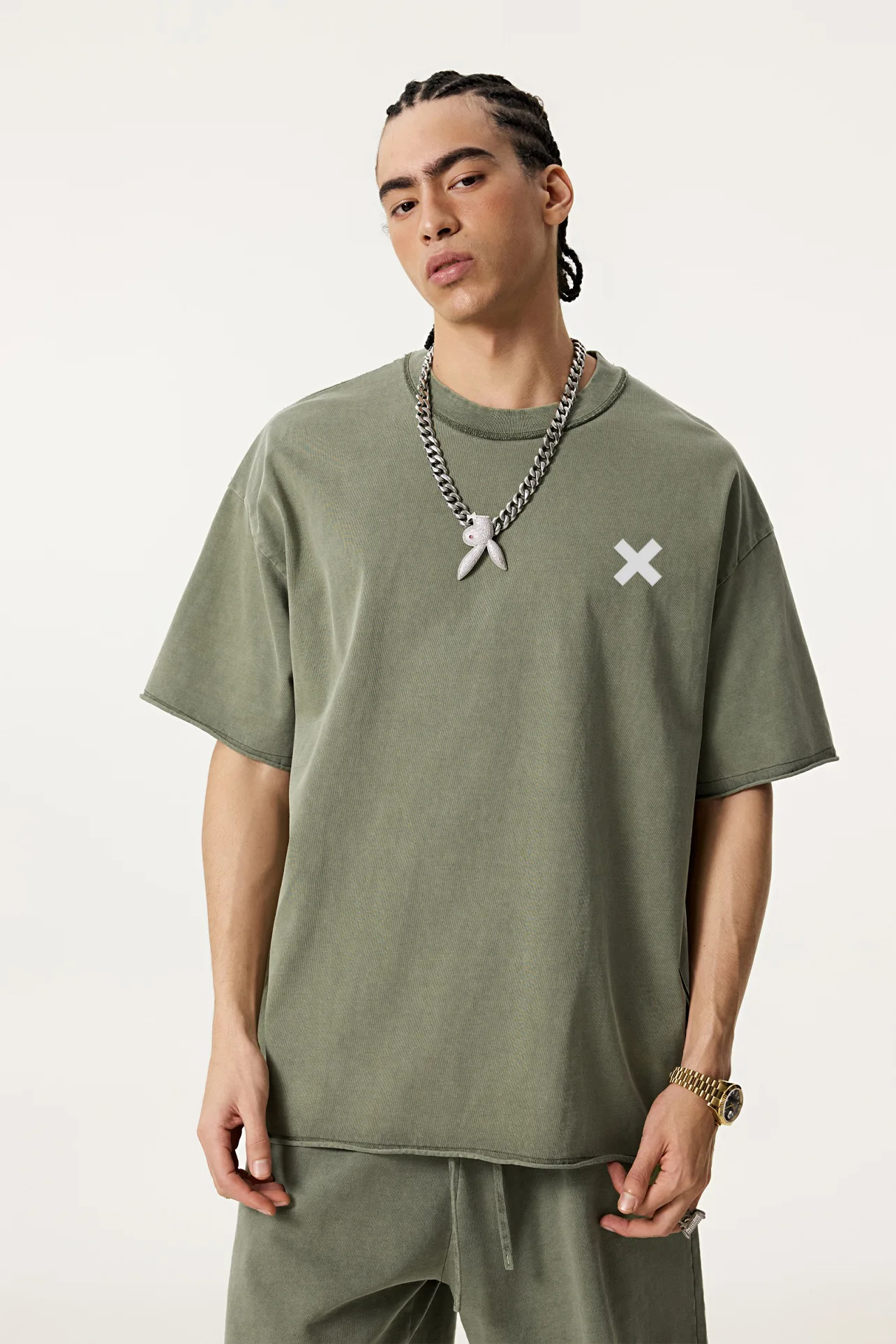 Broad Shoulder 2